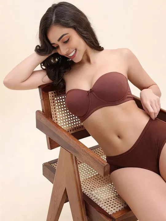 aifaceswap-5702d3c7e23ba66d9c6d1d9ce4fb3e9f