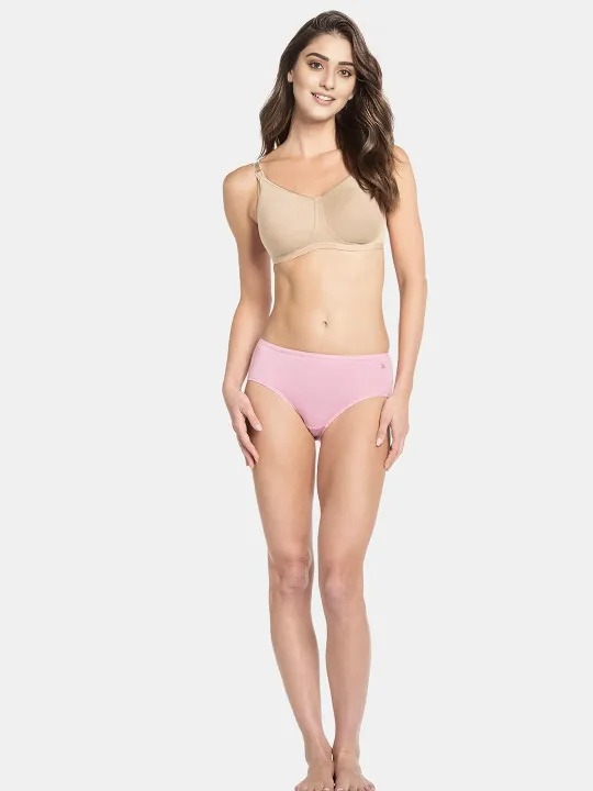 aifaceswap-82e43904dfc24fe42e31bd1f3dfac5f3